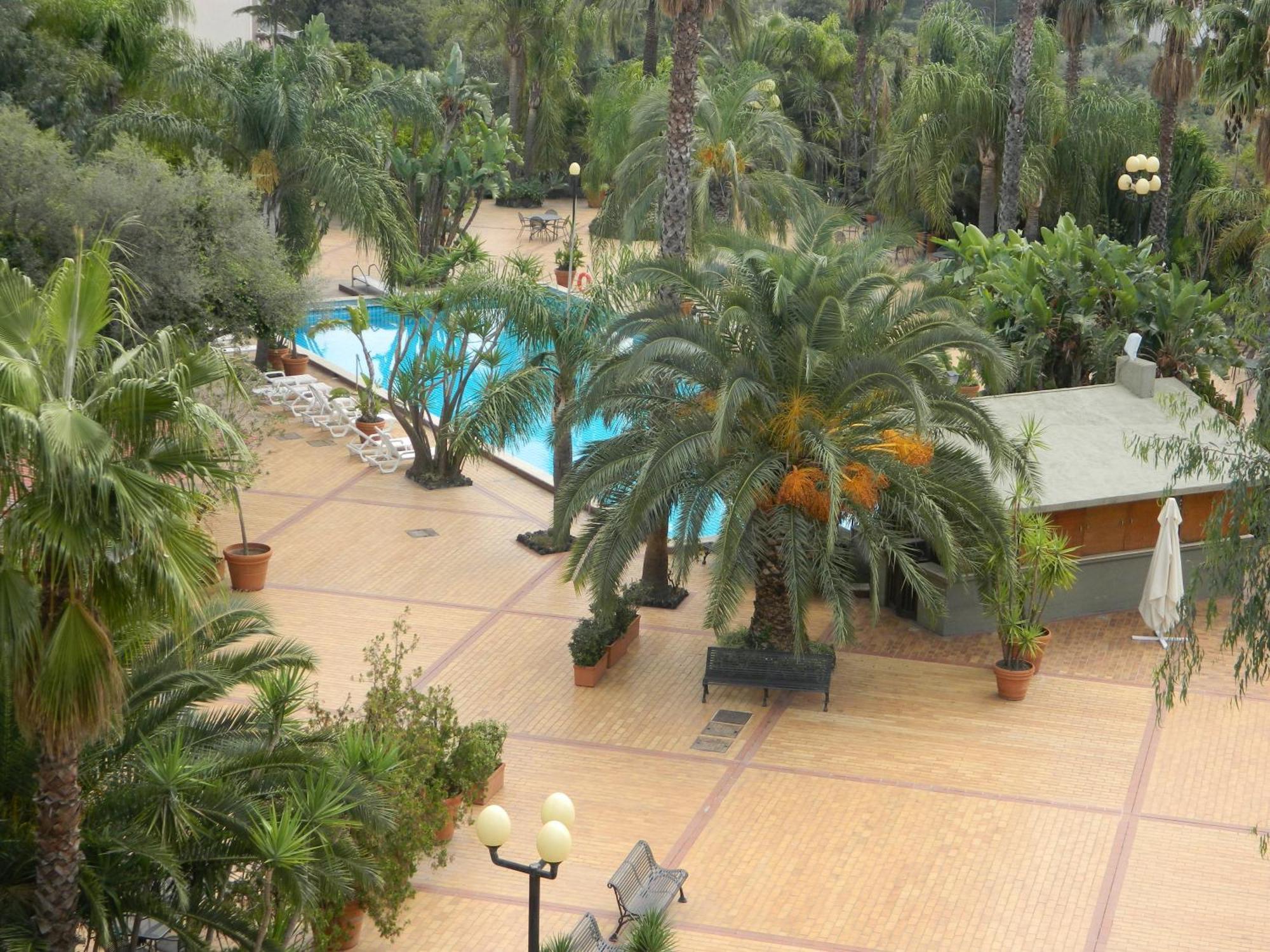 Garden Hotel Сан-Джованни-ла- Пунт Экстерьер фото
