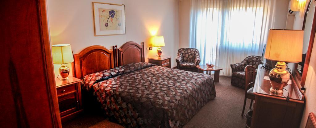Garden Hotel Сан-Джованни-ла- Пунт Экстерьер фото