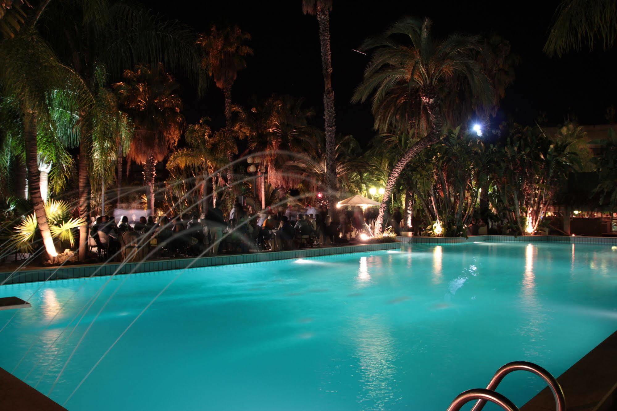 Garden Hotel Сан-Джованни-ла- Пунт Экстерьер фото